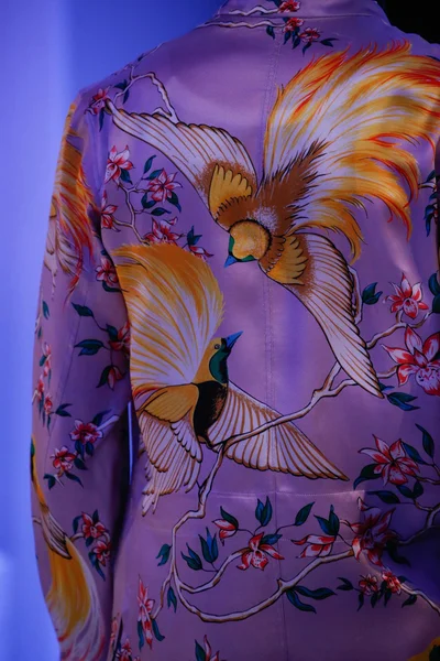 Look 75